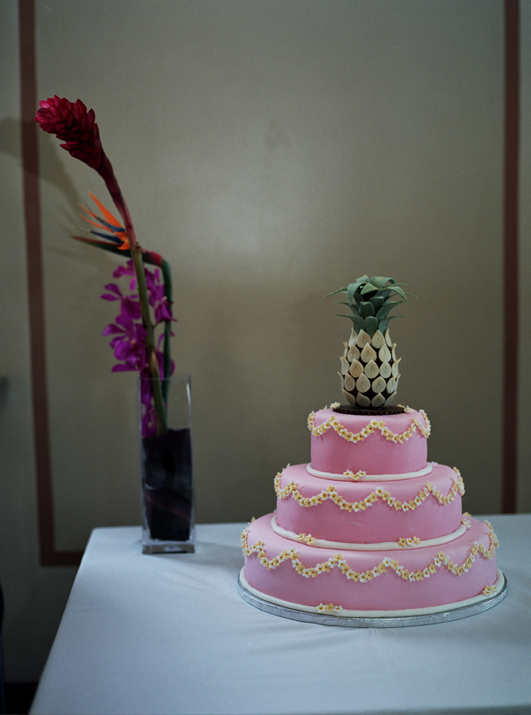 pineapple wedding cake by ganache patisserie