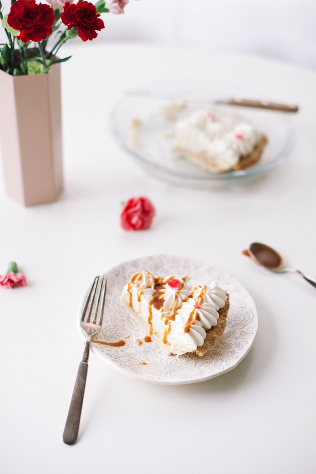slice of cream pie - cococakeland.com