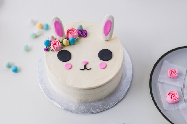 flower crown bunny cake