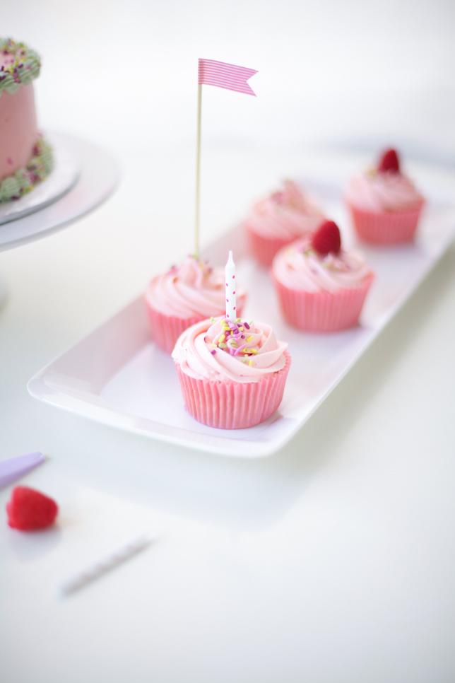 pretty pink cupcakes - coco cake land