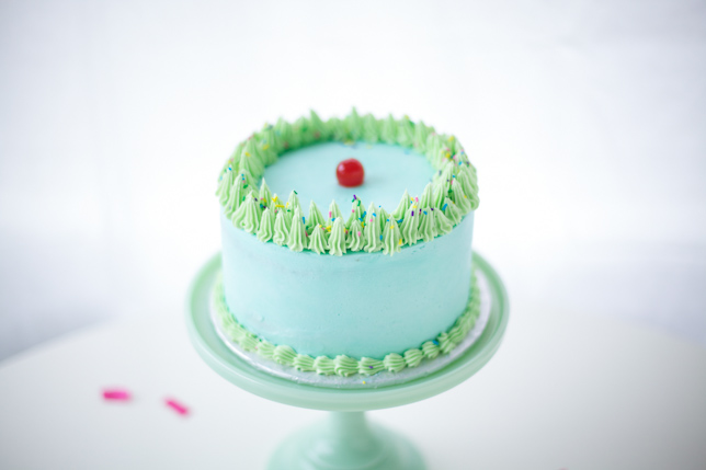 green buttercream cake - coco cake land 