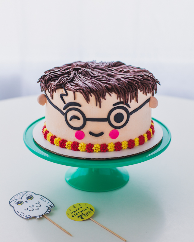 Harry Potter Hogwarts Explosion Box Chocolate Cake | Marketplace |  1800Flowers-hdcinema.vn