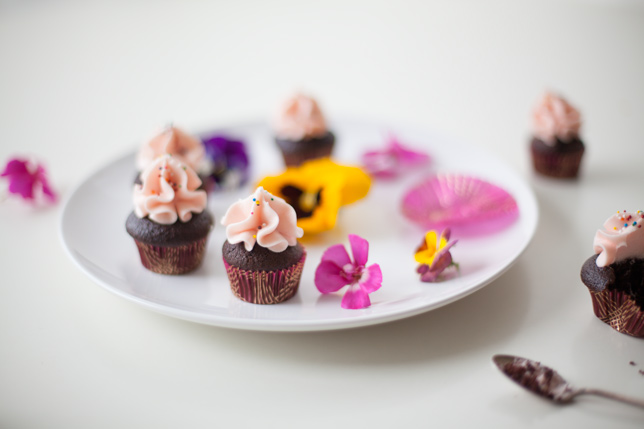 mini-ruffle-cupcakes-flowers-1
