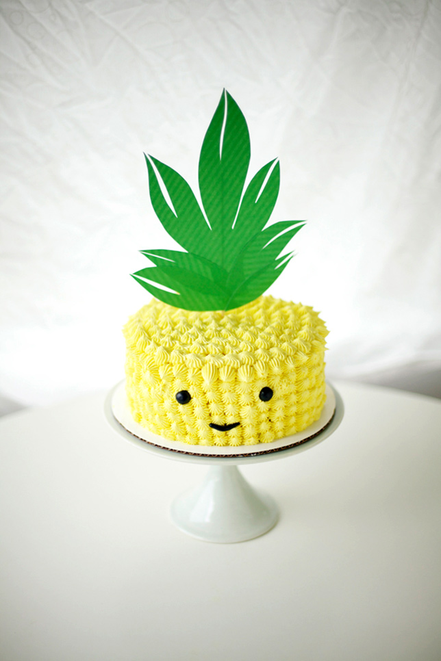 pineapple face cake