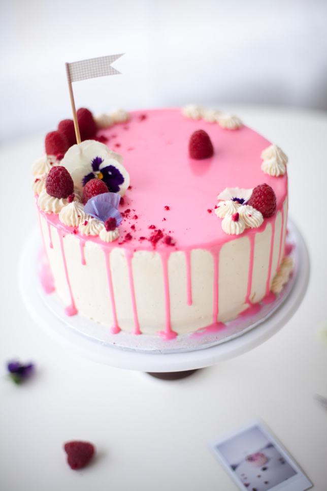 pink chocolate ganache drip cake - Coco Cake Land