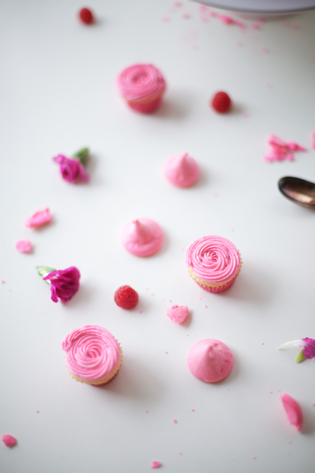 mini rosette vanilla cupcakes - coco cake land