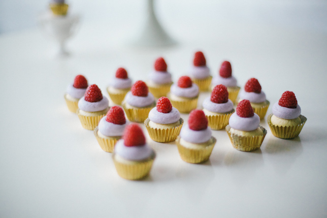 mini raspberry cupcakes - coco cake land