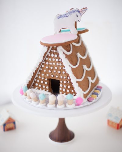 unicorn party house - gingerbread! - coco cake land